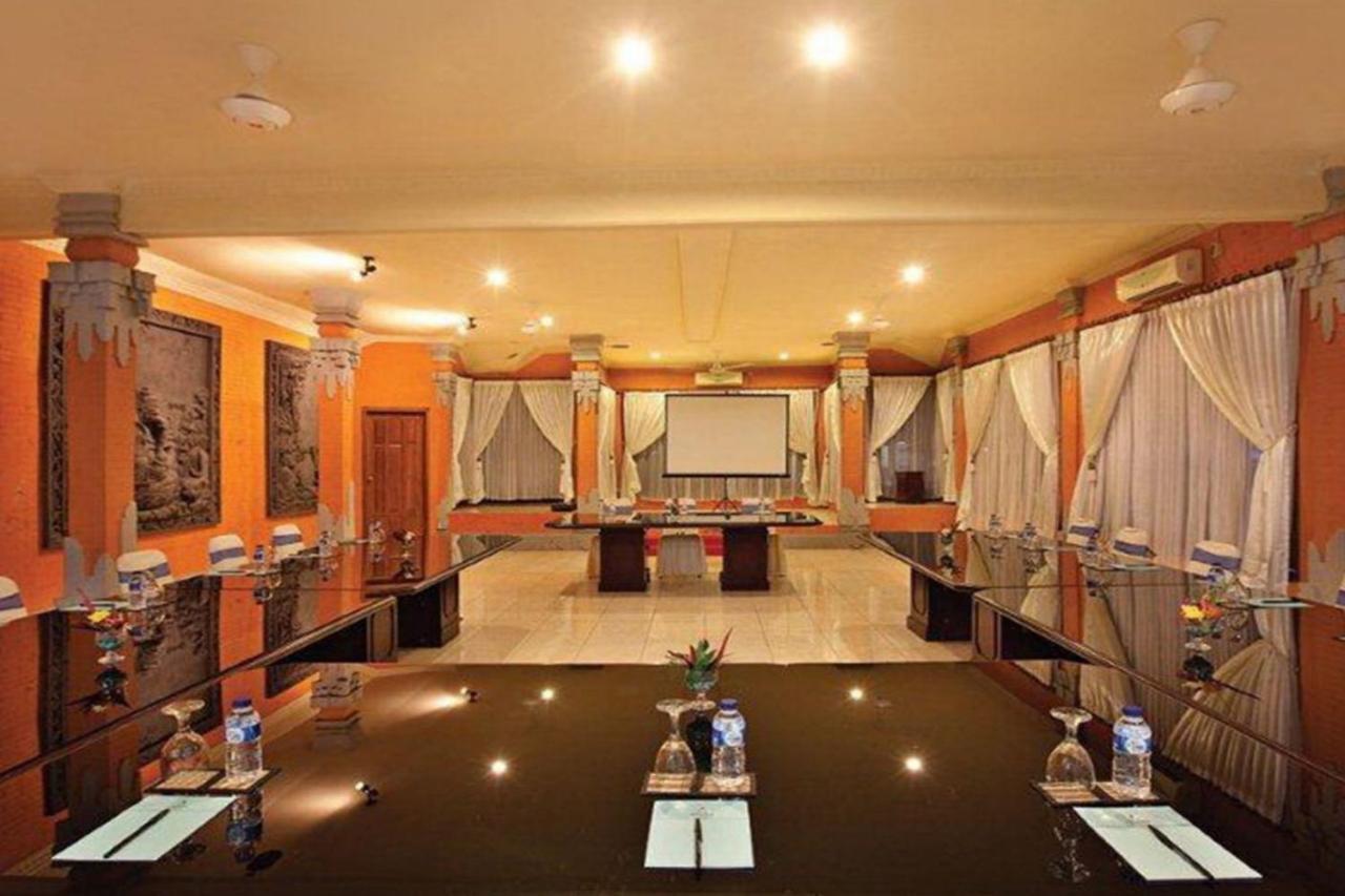 Oyo 2334 Melka Excelsior Hotel 싱가라자 외부 사진