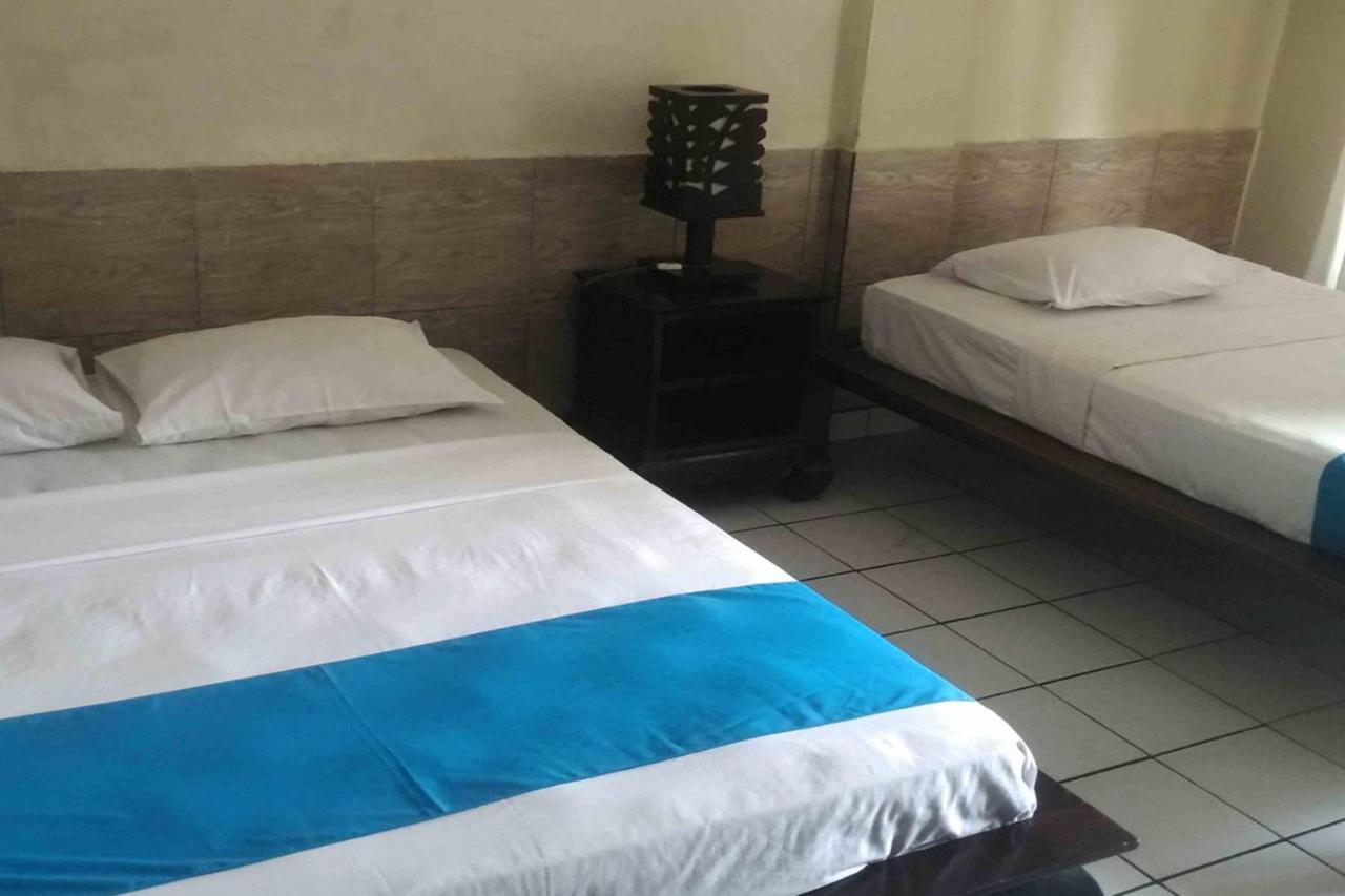 Oyo 2334 Melka Excelsior Hotel 싱가라자 외부 사진